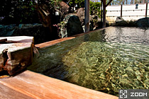 石割の湯　檜風呂